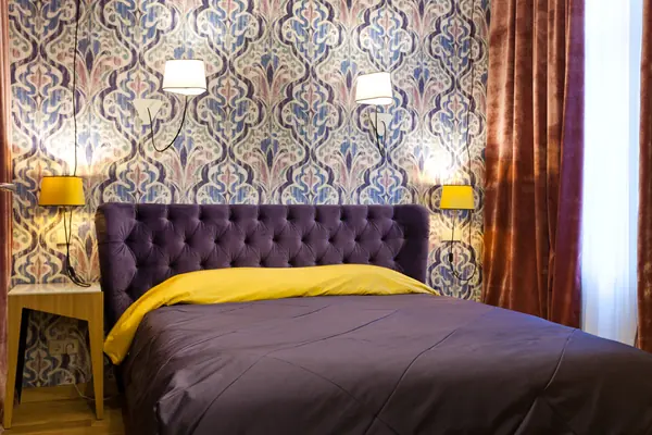 Картина, витрина, камень...