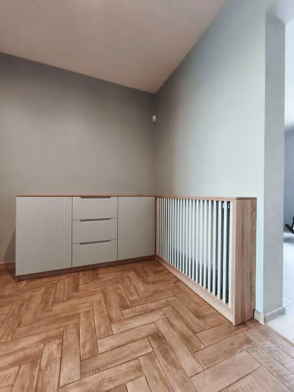 Тумбы и комоды