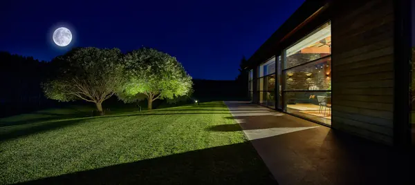 Дом на реке | Barn by a River