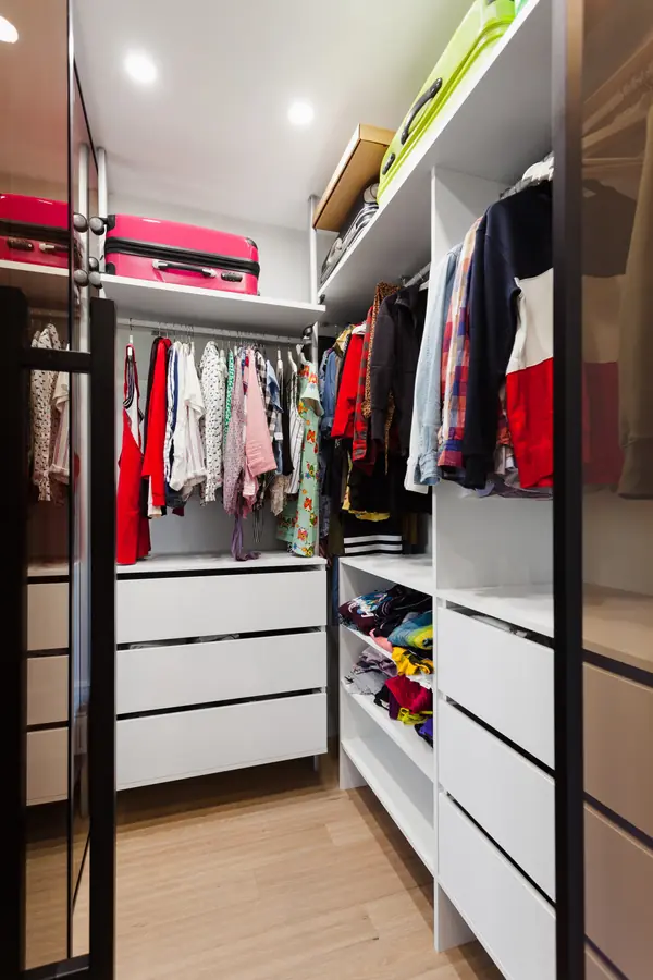 Сканди + лофт = уютная квартира для молодой семейной пары