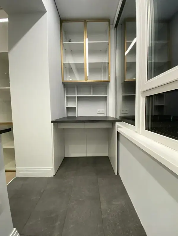 Уютная зона на балконе