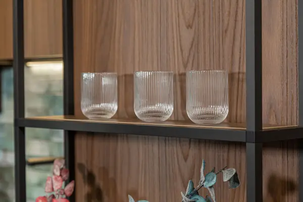 Современная кухня в стиле эко и лофт