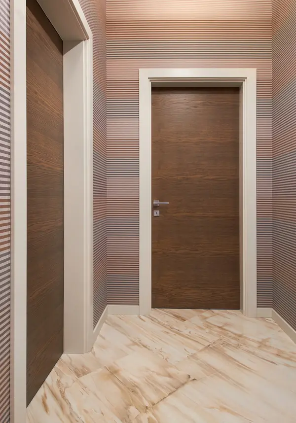 Современные межкомнатные двери шпон дуба