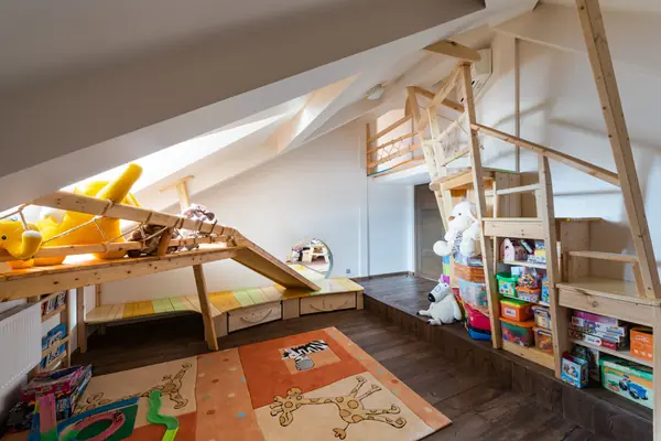 ДОМ с секретом