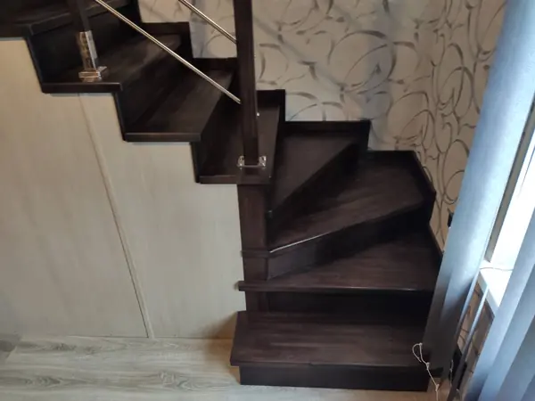 Обшивка металлического каркаса дубом, Графское