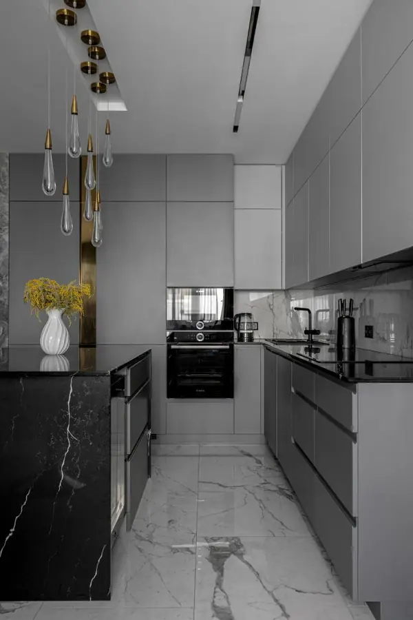 Реализация мебели на ул. Белинского