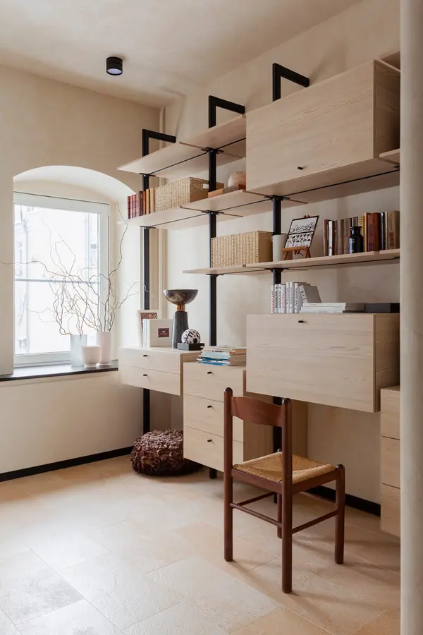 Добрая квартира - интерьер 49м² в доме XIX века