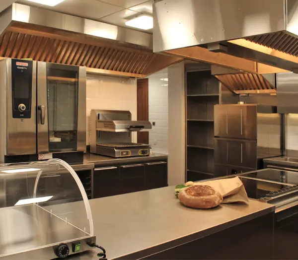 Профессиональная кухня AWELT в загородном доме, Московская область