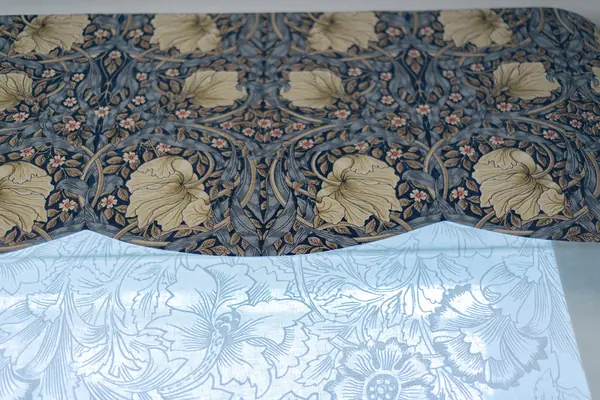 Pre-Raphaelite Appartment