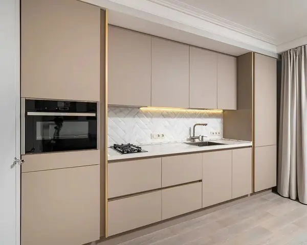 Бежевая прямая кухня на заказ