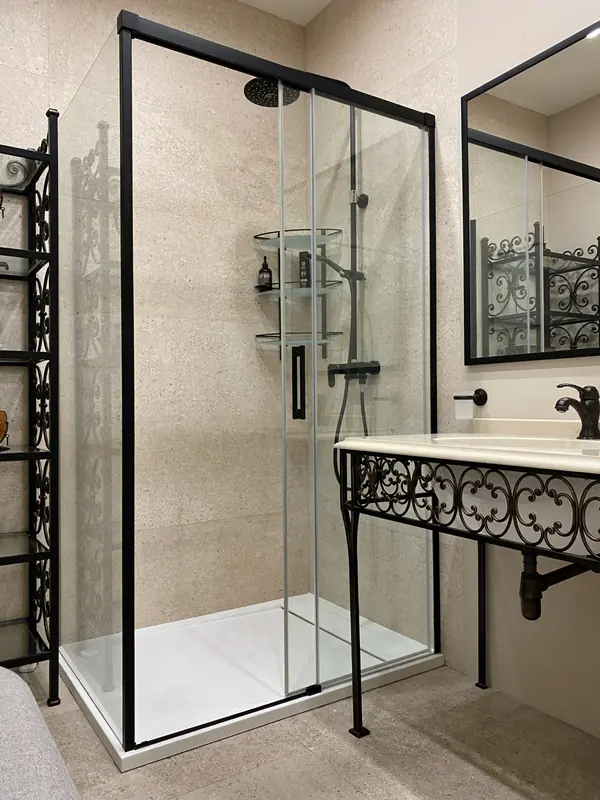 КВАРТИРА НА УЛ. КРЫЛАТСКИЕ ХОЛМЫ, 120 м²