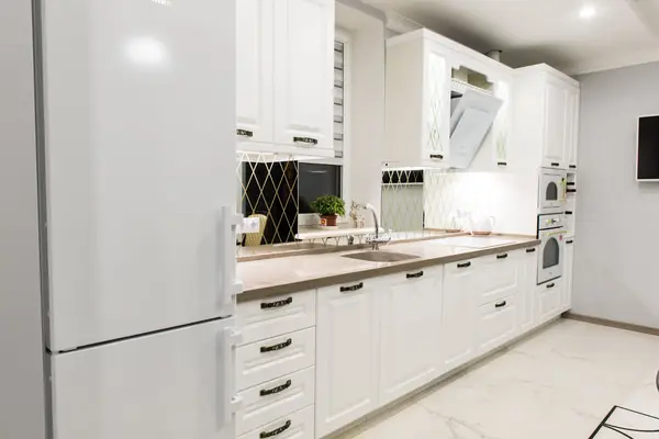 Белоснежная кухня