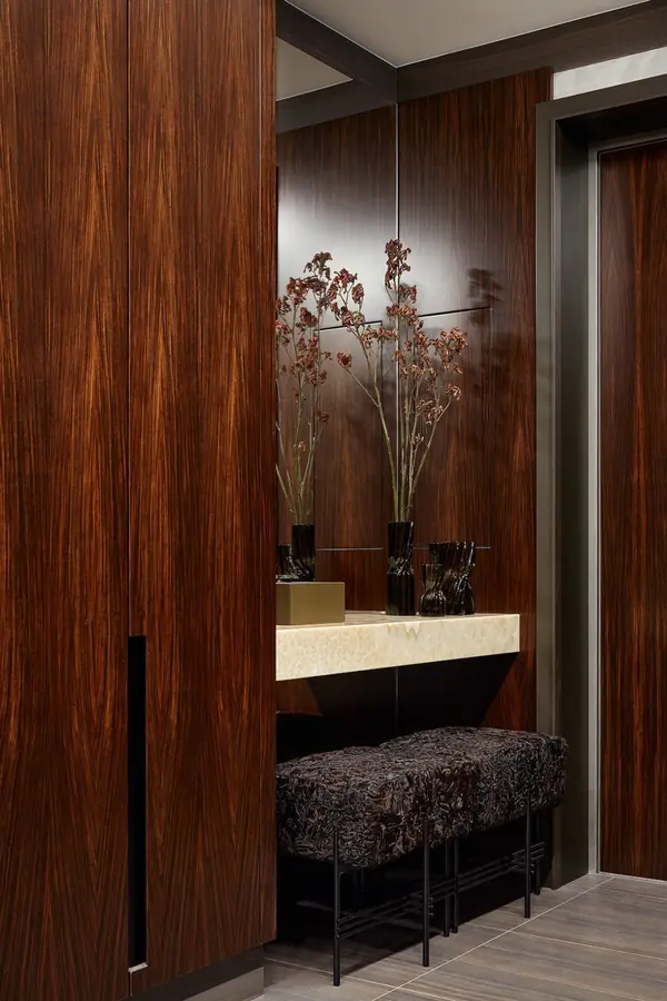 Люкс интерьер прихожей в Квартире 120 кв. м. в Современном стиле