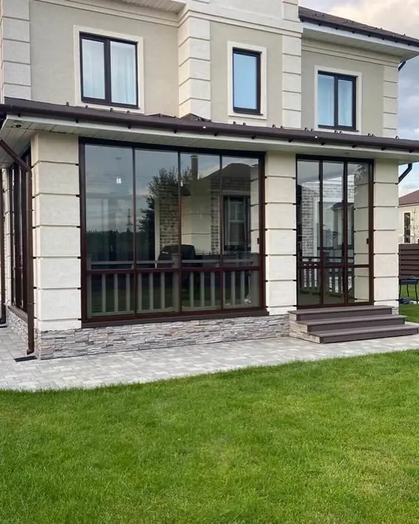 Раздвижное остекление веранды Люксист