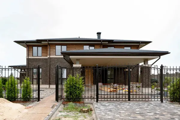 Готовый  в коттеджном поселке "Серебряный остров", построенный по нашему проекту