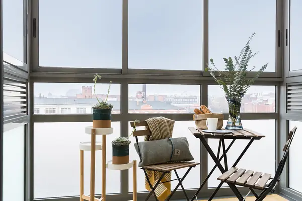 Квартира в современном стиле с яркими акцентами