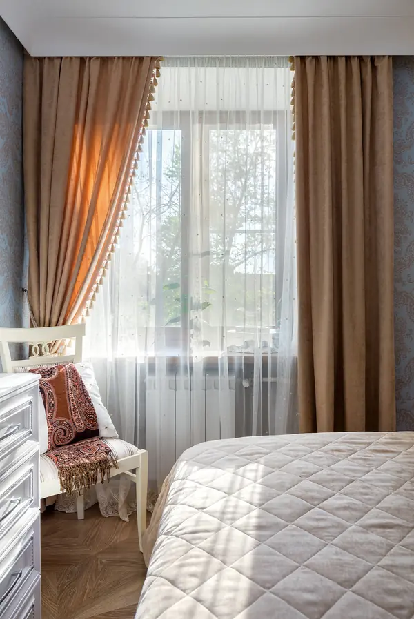 Уютный интерьер маленькой спальни