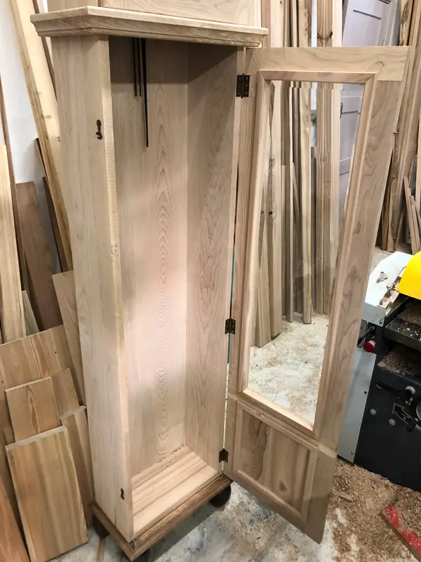 Корпус для польских часов 4-х годов из массива ясеня