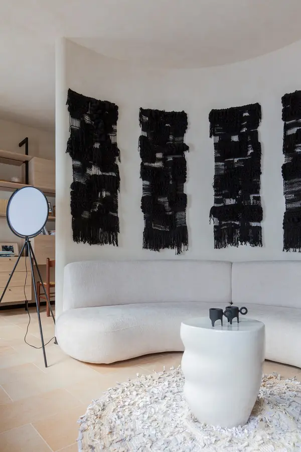 Добрая квартира - интерьер 49м² в доме XIX века