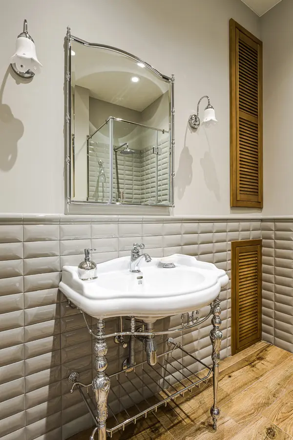 Немного солнца в холодной воде. Реализация