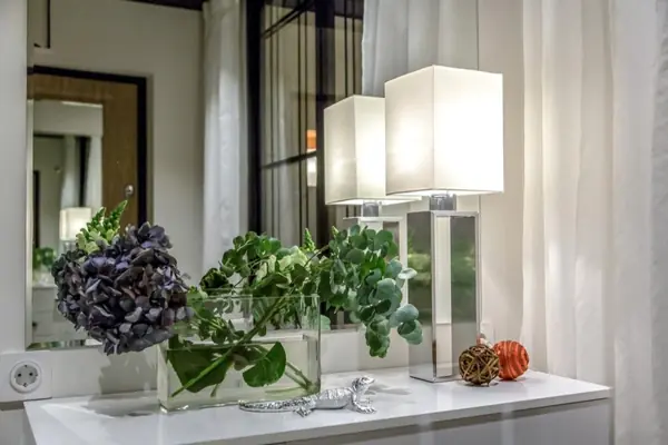 Под знаком саламандры