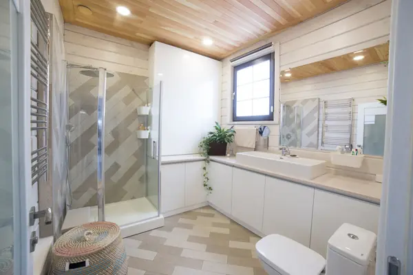 ДОМ В ПОСЕЛКЕ УШАКОВО