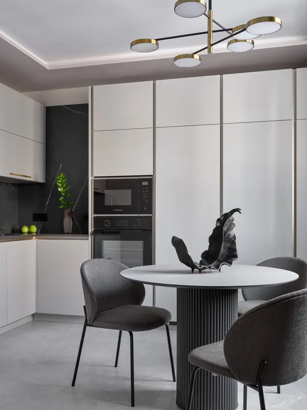 Стильный монохром - трехкомнатная квартира