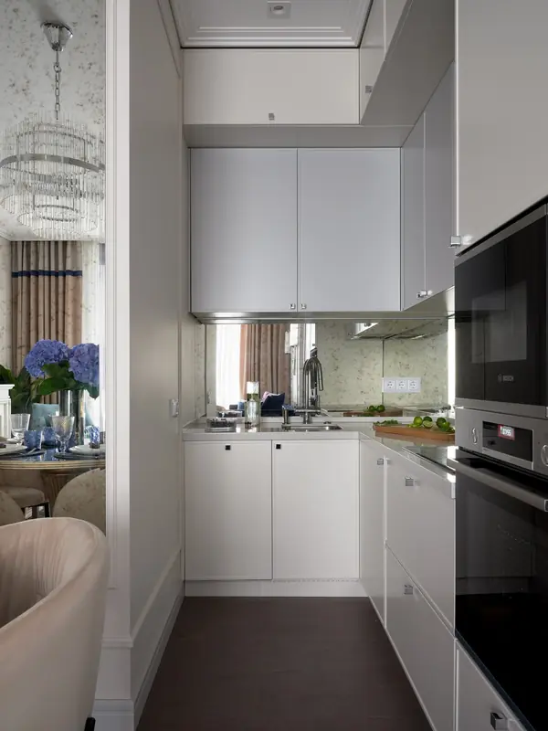 Евротрёшка в стиле неоклассика 77 м2