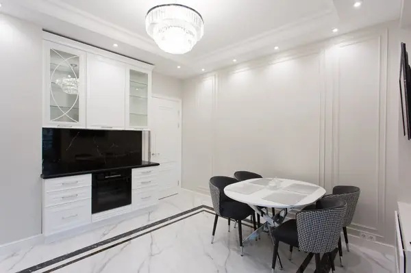 ул. Эльдара Рязанова, 2