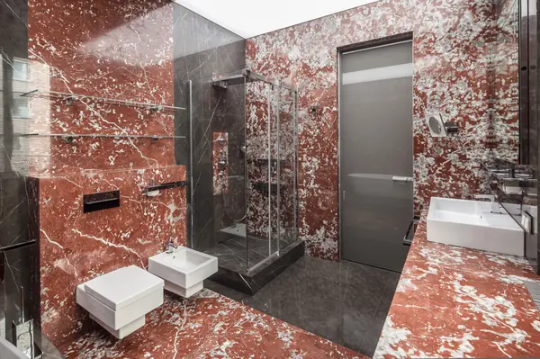 Яркая квартира в Голутвинском переулке