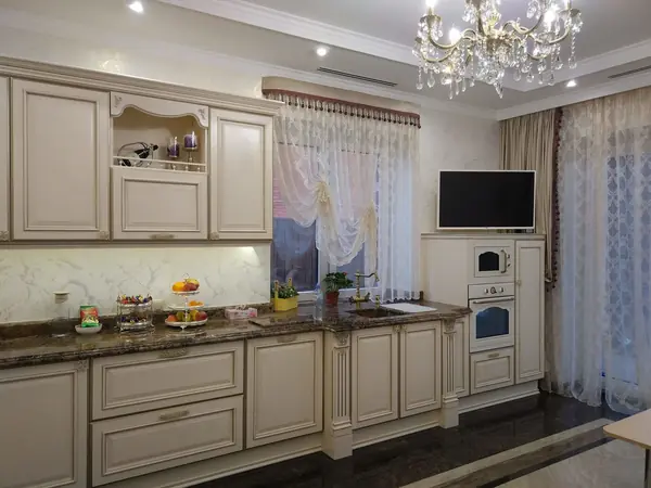 Кухня (массив ясеня)