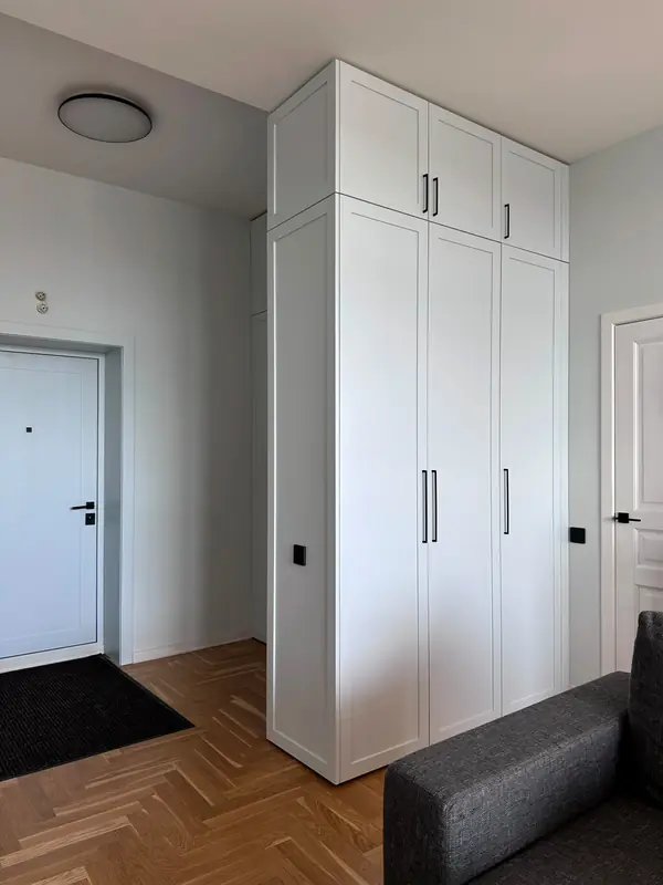 Шкаф в прихожую