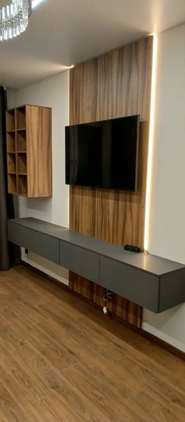 Тумбы и комоды