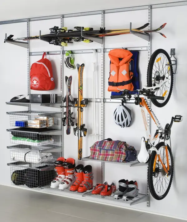 Гараж с элементами elfa