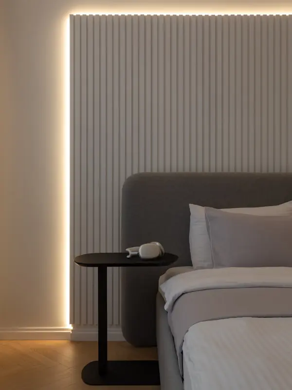 Графичный "Черно-белый" интерьер для студентки архитектурного ВУЗа