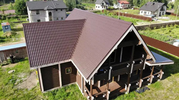 Сказочный дом из оцилиндрованного бревна.