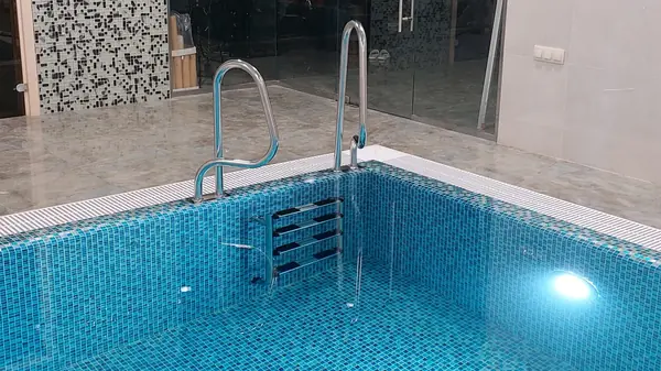 Премиум бассейн в частном доме