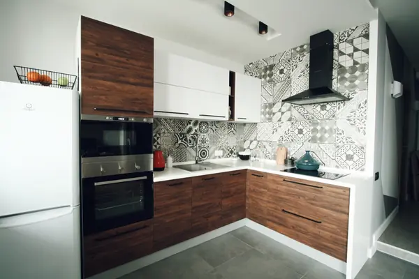 Современная угловая кухня