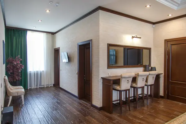 Интерьер загородного дома с двусветным пространством