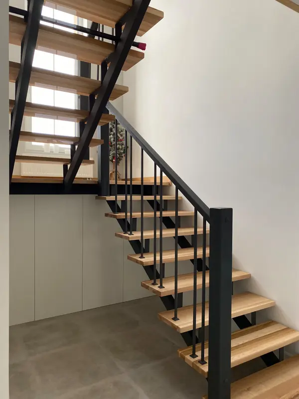 Лестничное пространство в частном доме