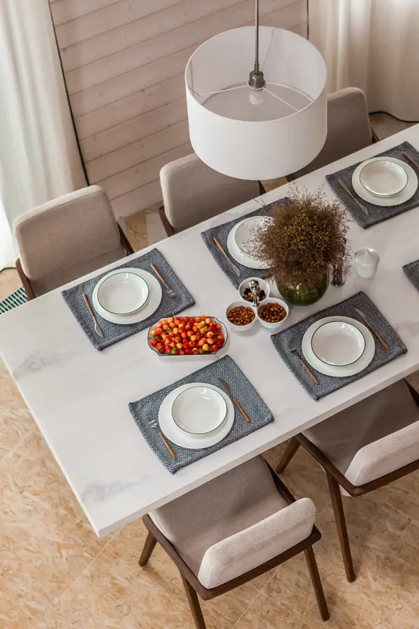 Купольный дом у воды