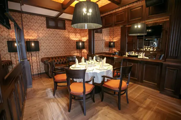 Ресторан в парке "Аллея роз"