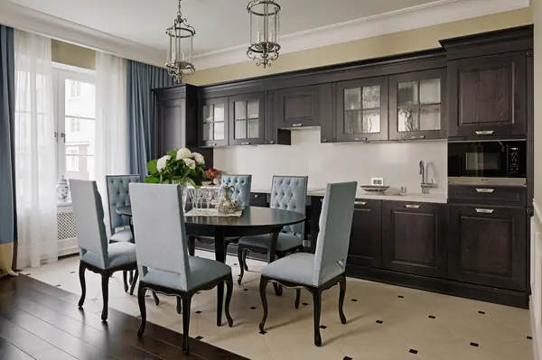 Столешница и стеновая панель из кварцевого камня Bianco Venato