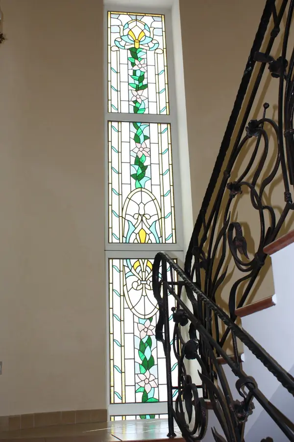 Окна с витражами