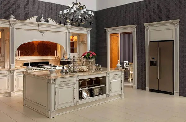 Британика luxury