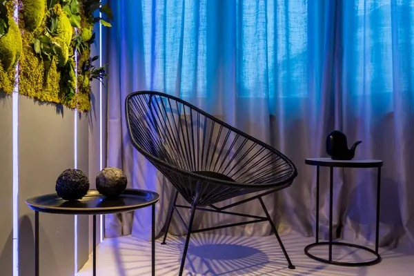 "Белый, серый и графит"