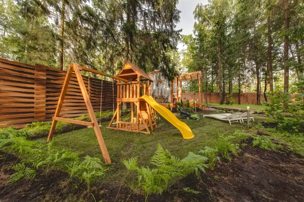 Беседка для Татьяны Лютаевой и Агнии Дисковските