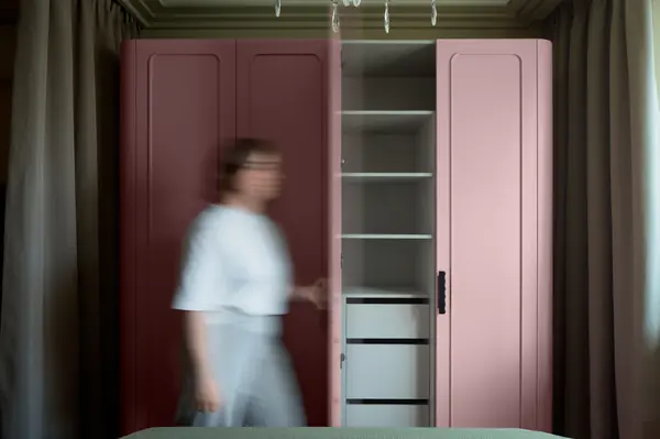 Шкаф для передачи "Квартирный вопрос"