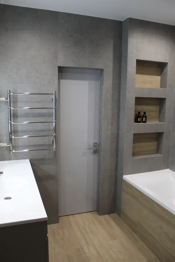 Четырехкомнатная в центре под ключ по дизайн-проекту