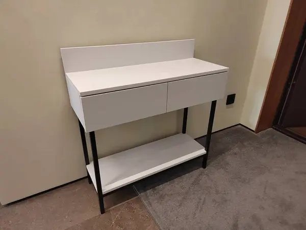 Стеллажи и Панели в квартире